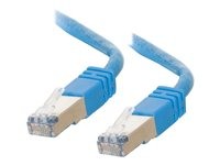 C2G Cat5e Booted Shielded (STP) Network Patch Cable - Kytkentäkaapeli - RJ-45 (uros) to RJ-45 (uros) - 100 m - STP - CAT 5e - valettu - sininen 83780