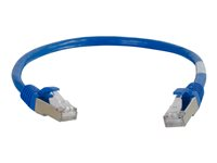 C2G Cat5e Booted Shielded (STP) Network Patch Cable - Kytkentäkaapeli - RJ-45 (uros) to RJ-45 (uros) - 7 m - STP - CAT 5e - valettu - sininen 83775